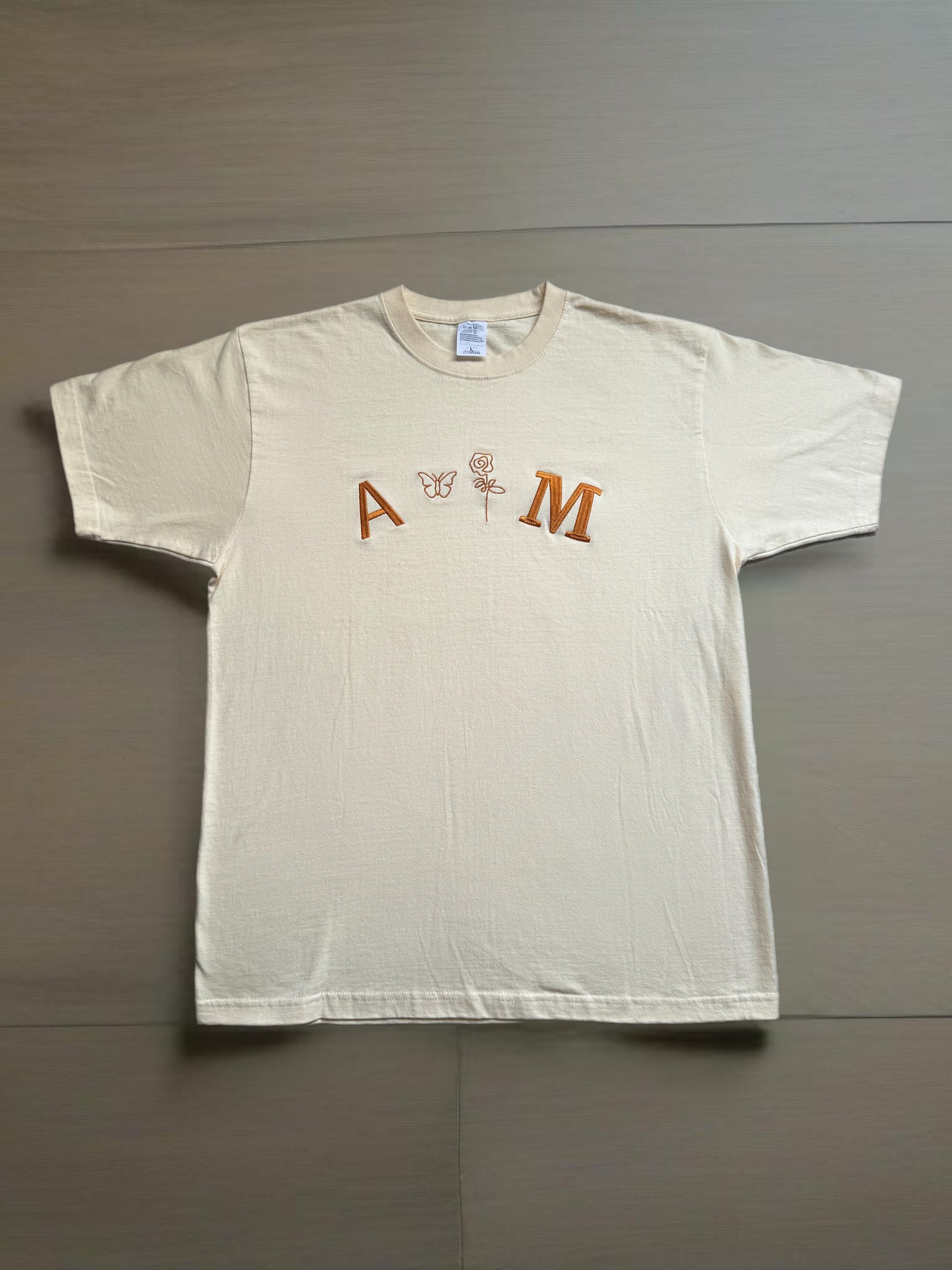 AM DIVIDED Basic Tee Peach